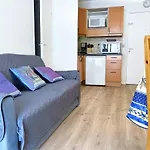 Apartment Climatise, 4 Couchages, A 2 Pas De La Au Lavandou - Fr-1-251-93 Le Lavandou